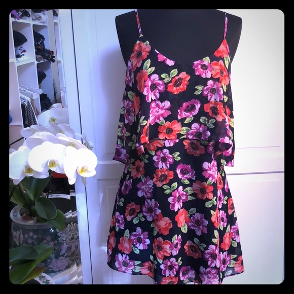 Forever 21 Dresses & Skirts - 💥4 for $25 Forever 21 Floral Dress